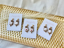 Load image into Gallery viewer, Love Letter Otters