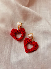 Load image into Gallery viewer, Red Rose Heart Bouquet