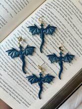 Load image into Gallery viewer, Blue Sparkle Dragon (2 Styles)