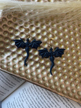 Load image into Gallery viewer, Blue Sparkle Dragon (2 Styles)