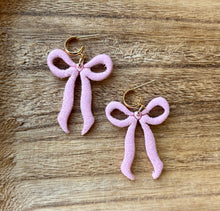 Load image into Gallery viewer, Fem Slim Bow (4 Colors)