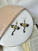 Load image into Gallery viewer, Black & Gold Dragons