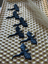 Load image into Gallery viewer, Blue Sparkle Dragon (2 Styles)