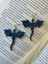 Load image into Gallery viewer, Blue Sparkle Dragon (2 Styles)