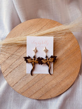Load image into Gallery viewer, Black & Gold Dragons (2 Styles)