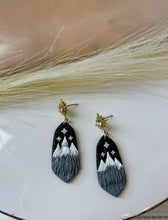 Load image into Gallery viewer, *PRE-ORDER* City of Starlight