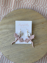 Load image into Gallery viewer, Love Letter Dragons (2 Colors)