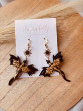 Load image into Gallery viewer, Black & Gold Dragons (2 Styles)