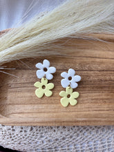 Load image into Gallery viewer, Funky Flower Dangle