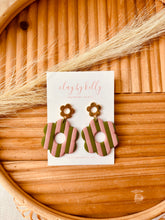 Load image into Gallery viewer, Pinstripe Flower Dangle
