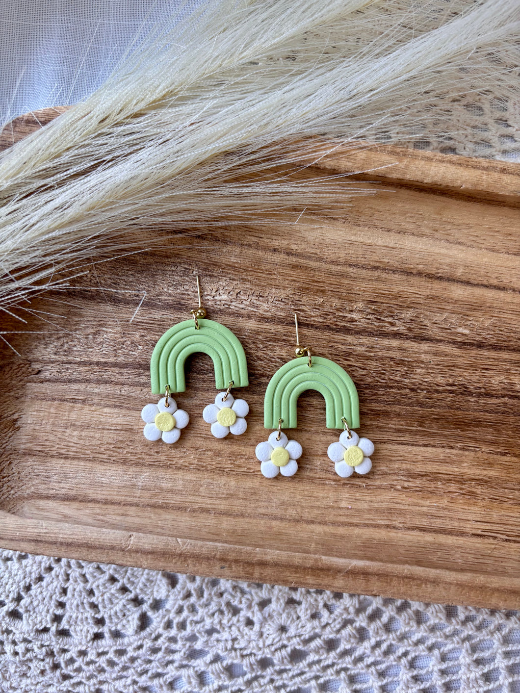 Daisy Arch (3 Colors)