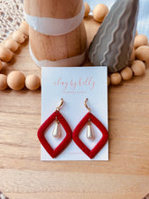 Load image into Gallery viewer, Holiday Pearl Dangle (2 Colors)
