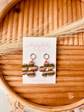 Load image into Gallery viewer, Funky Pinstripe Flower Dangle
