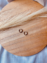 Load image into Gallery viewer, Platinum Plated Ribbed Leverback Hoop
