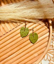 Load image into Gallery viewer, Dewy Leaf Dangle

