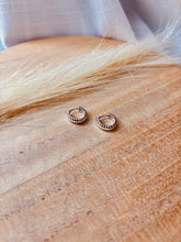 Load image into Gallery viewer, Platinum Plated Ribbed Leverback Hoop
