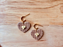 Load image into Gallery viewer, Waffle Hearts
