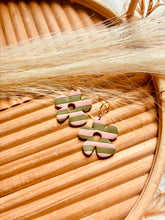 Load image into Gallery viewer, Funky Pinstripe Flower Dangle
