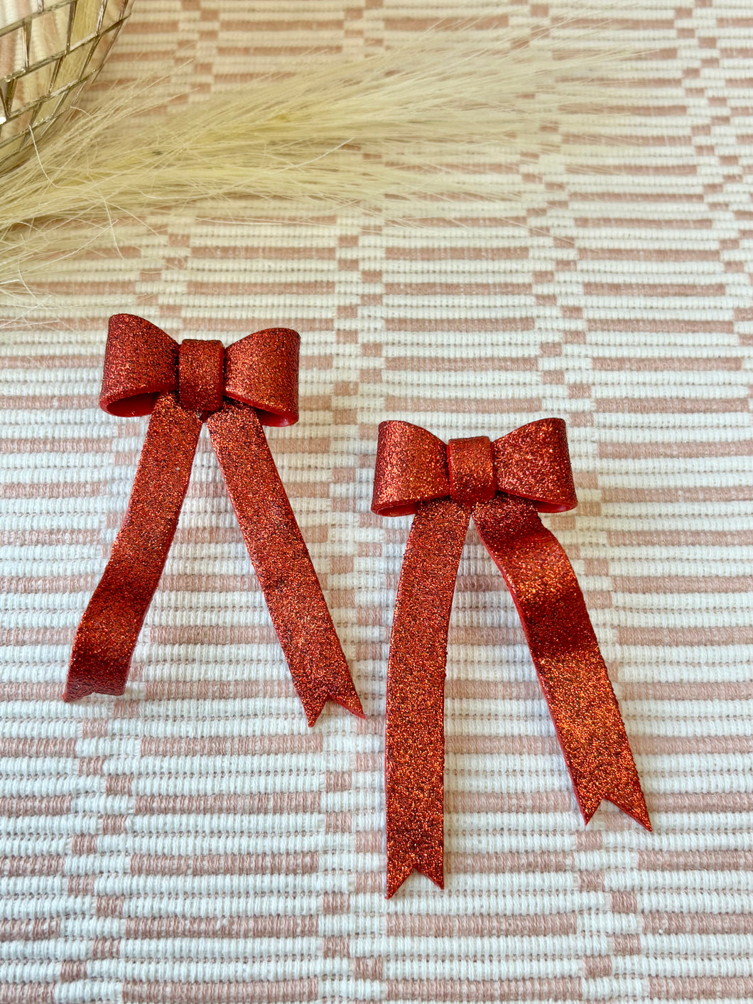 Large Red Bow Stud