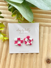 Load image into Gallery viewer, Checkered Flower Studs (3 Colors)

